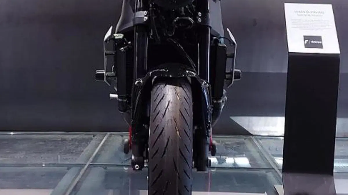 Yamaha XSR 900 (2022 - 24)  (3)