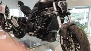 Benelli 502 C (2021 - 25)  (4)