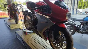 MV Agusta Superveloce 800 (2021 - 25)  (4)