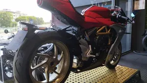 MV Agusta Superveloce 800 (2021 - 25)  (7)