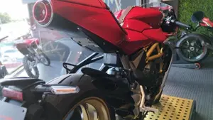 MV Agusta Superveloce 800 (2021 - 25)  (9)