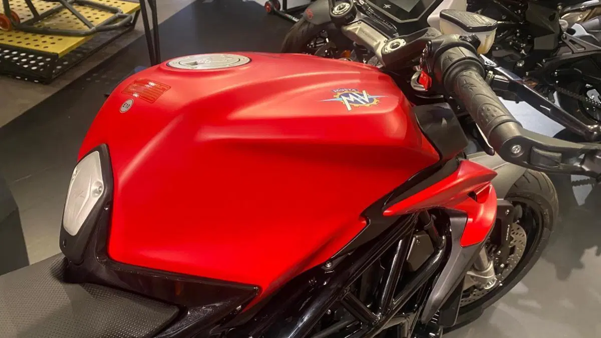 MV Agusta Dragster 800 R (2023 - 25)  (4)