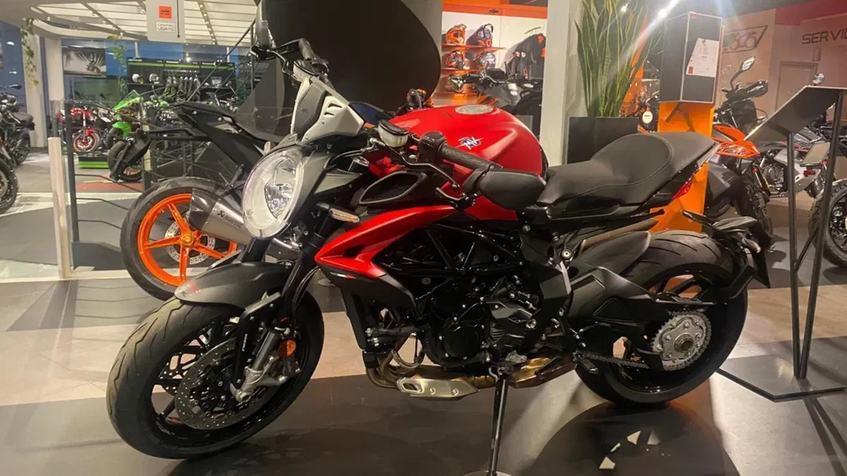 MV Agusta Dragster 800 R (2023 - 25)  (7)
