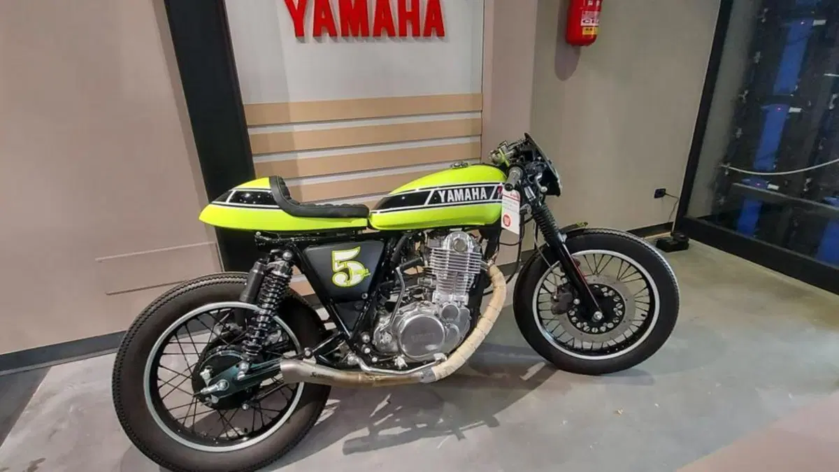 Yamaha SR 400 60th Anniversary (2013 - 16) 