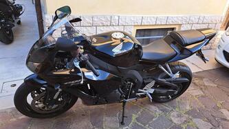 Honda CBR 1000 RR Fireblade (2004 - 05) usata