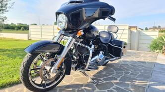 Harley-Davidson 1690 Street Glide Special (2014 - 16) - FLHX