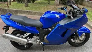 Honda CBR 1100 XX Superblackbird (1999 - 00) 