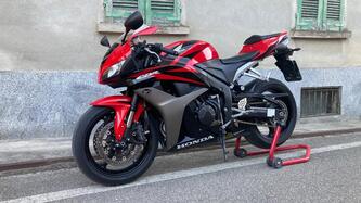 Honda CBR 600 RR (2007 - 08) usata
