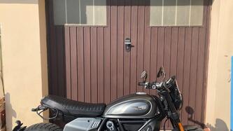 Ducati Scrambler 800 Night Shift (2021 - 22)