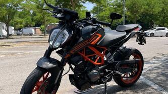 KTM 125 Duke (2021 - 23) usata