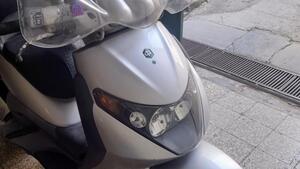 Piaggio Beverly 200 (2002 - 03) 
