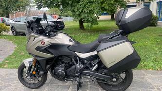 Honda NT 1100 DCT Electronic Suspension (2025) usata