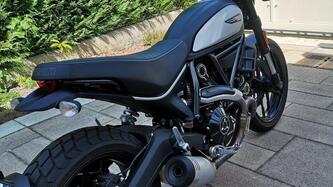 Ducati Scrambler 800 Icon Dark (2020) usata