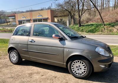 Lancia Ypsilon 16V Oro