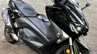Yamaha T-Max 530 (2017 - 19) usata