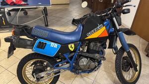 Suzuki DR 600 S (1985 - 90) 