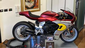 MV Agusta Superveloce 800 Ago (2021 - 23) 