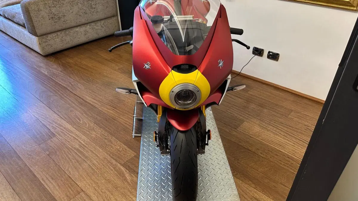 MV Agusta Superveloce 800 Ago (2021 - 23)  (6)