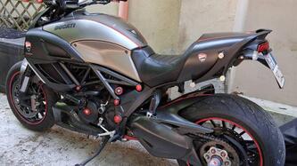 Ducati Diavel 1200 Strada (2010 - 14) usata