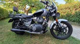 Royal Enfield Super Meteor 650 (2023 - 25)