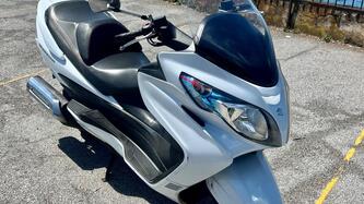 Suzuki Burgman AN 400 Lux ABS (2012 - 17) usata