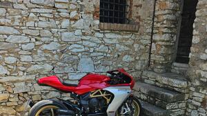 MV Agusta Superveloce 800 Ago Red/Silver (2020) 