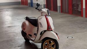 Vespa GTS 300 Super Racing Sixties Hpe (2021 - 22) 