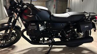 Moto Guzzi V7 III Stone (2017 - 20)