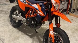 KTM 690 SMC R (2023 - 25) usata