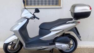 Honda Dylan 125 