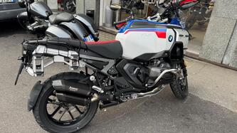 Bmw R 1300 GS Adventure Trophy (2025) usata