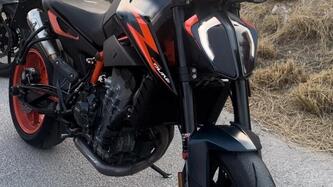 KTM 890 Duke R (2022 - 23)
