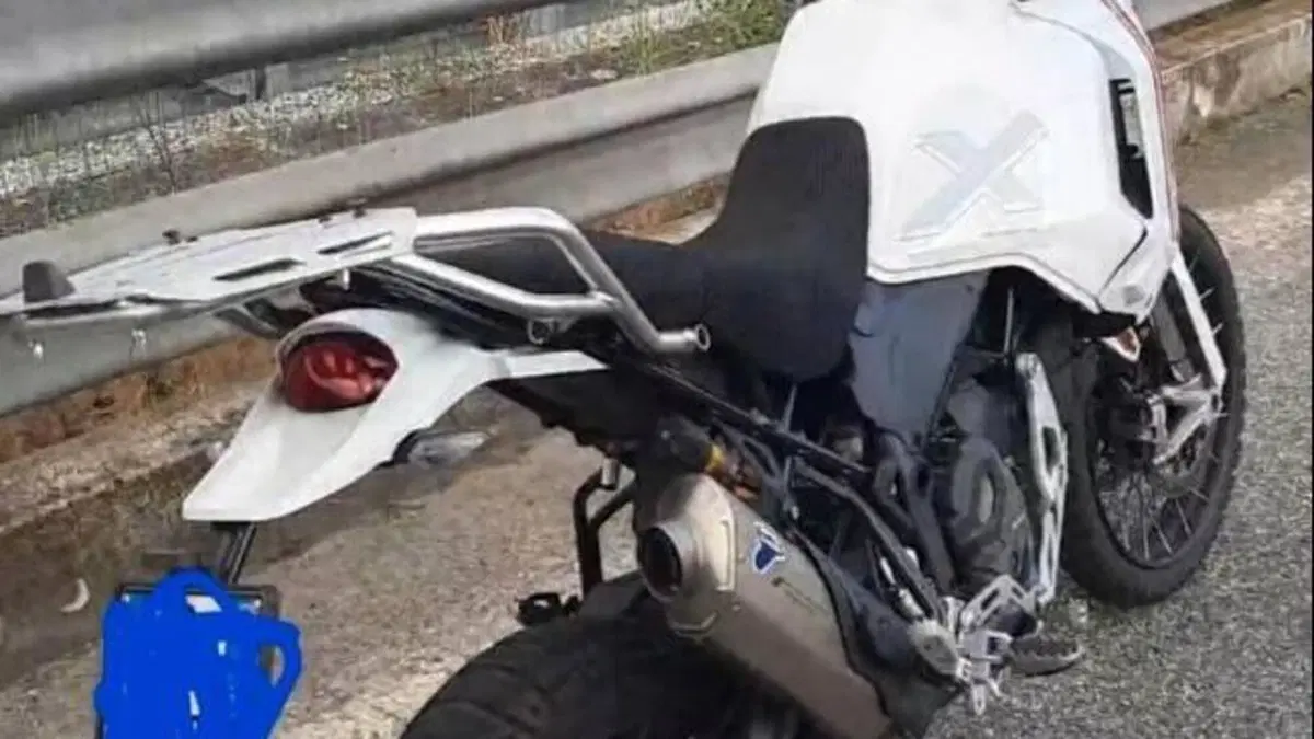 Ducati DesertX (2022 - 25)  (2)