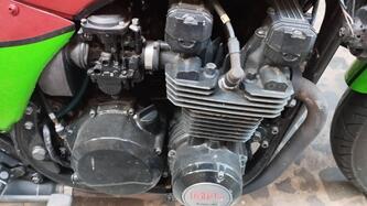 Kawasaki gpz 750 epoca