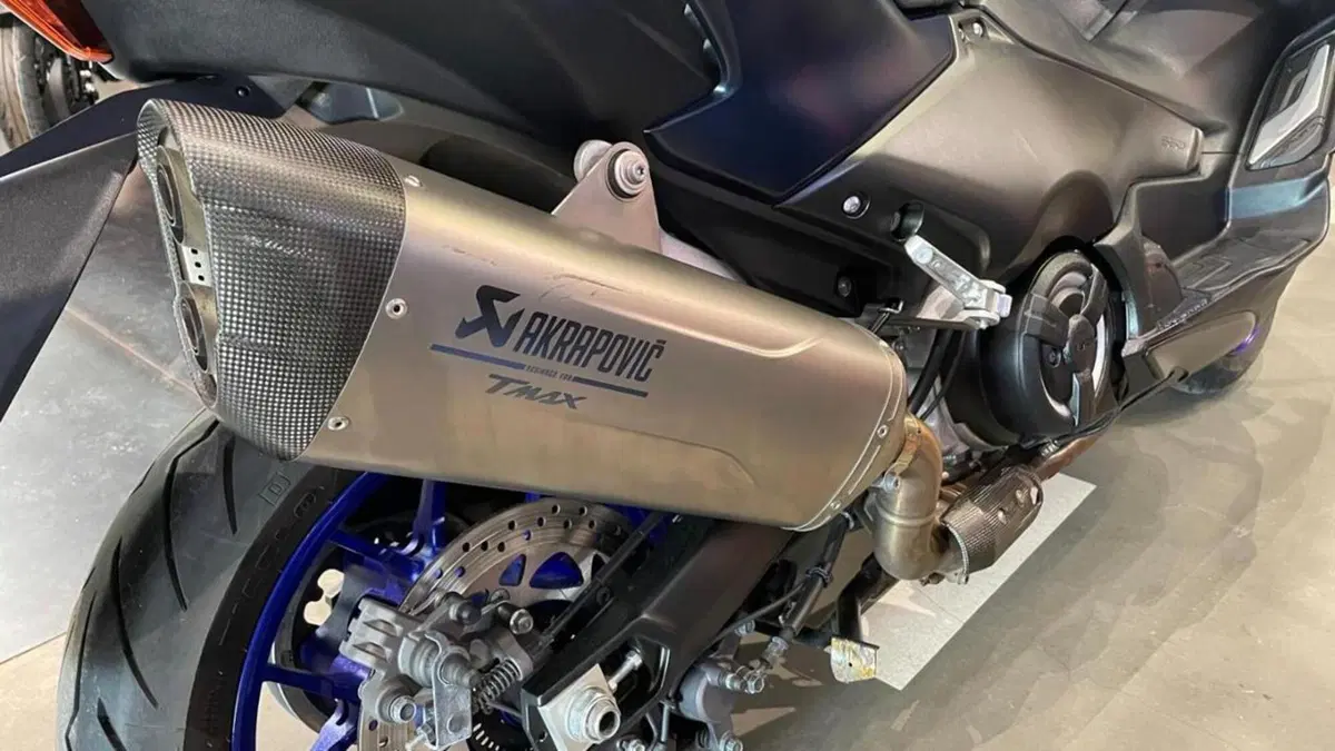Yamaha T-Max 560 (2022 - 24)  (6)