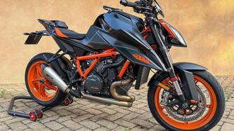 KTM 1290 Super Duke R (2021) usata