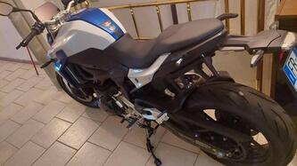 Bmw F 900 R (2021 - 24) usata