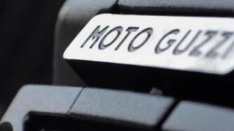 Moto Guzzi V85 TT Evocative Graphics (2021 - 23)