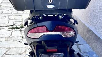 Suzuki Burgman 400 (2022 - 24)