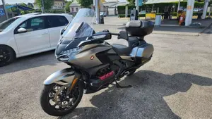 Honda GL 1800 Gold Wing Tour DCT & Airbag (2022 - 24)  (6)