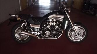 Yamaha Vmax epoca