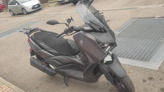 Yamaha X-Max 300 (2021 - 24) usata