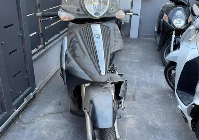 Piaggio Beverly 300 i.e. (2010 - 16) - Annuncio 9768685