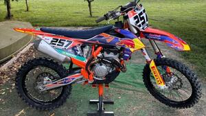 KTM 250 SX-F (2022) 