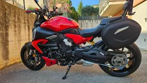 Ducati Diavel V4 (2023 - 26)  (2)