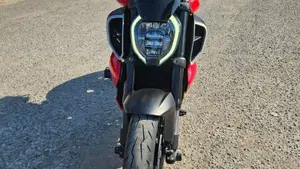 Ducati Diavel V4 (2023 - 26)  (4)