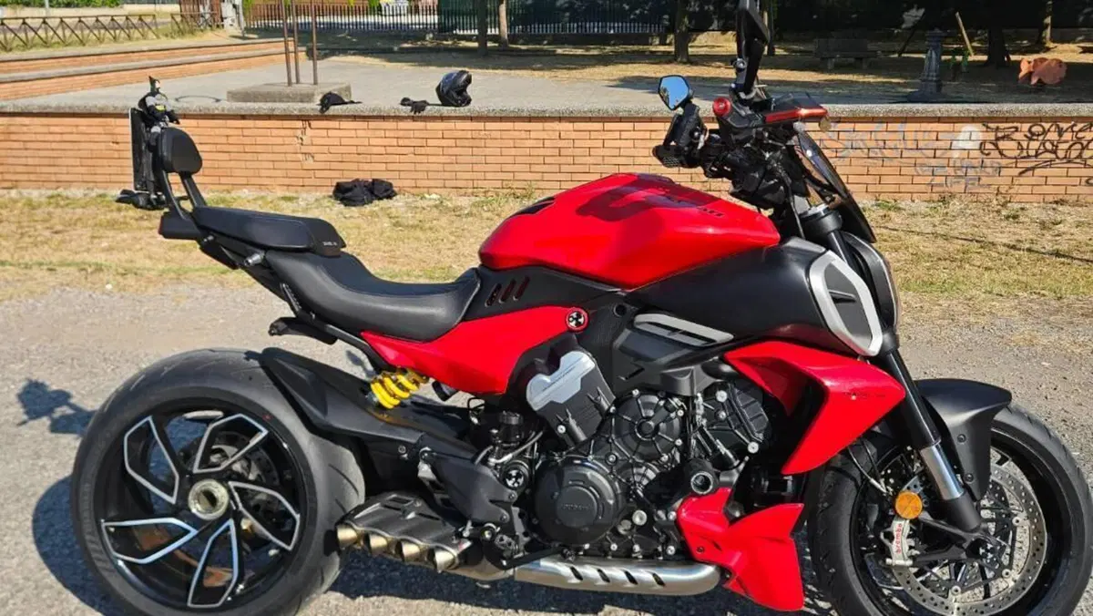 Ducati Diavel V4 (2023 - 26)  (14)