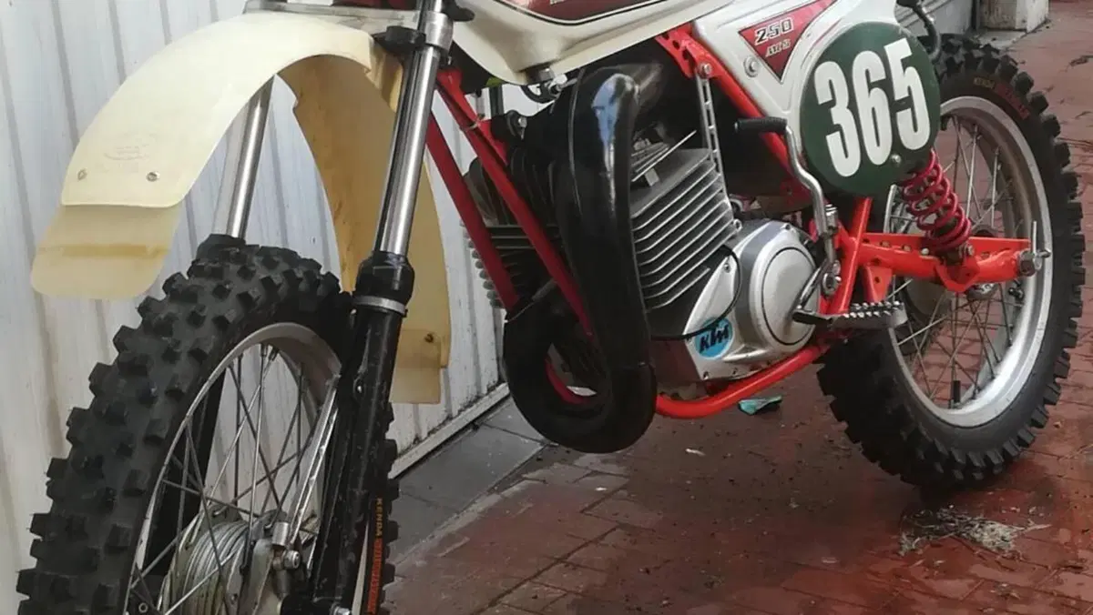 KTM   (2)