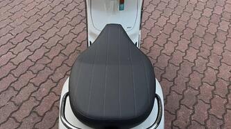 Vespa Primavera 150 (2024 - 25) usata