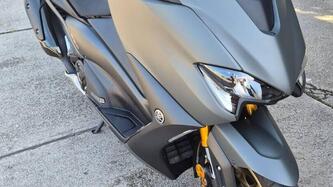 Yamaha T-Max 560 Tech Max (2021) usata